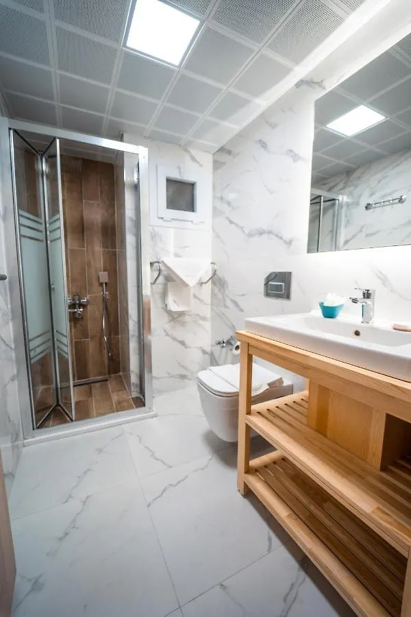 **  Twins Hotel Кешме Турция