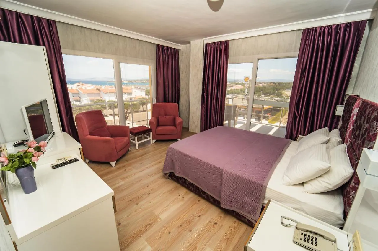Twins Hotel Кешме Турция